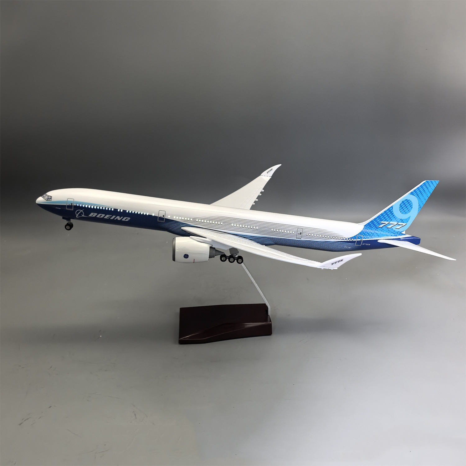 Model Kit Aircraft - Maquette d'avion B777-9X à l'échelle 1/157