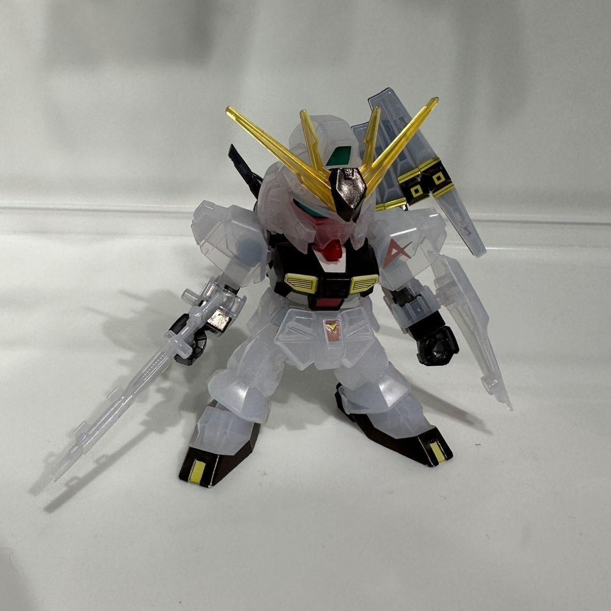 Bandai BB Warrior SD Nu Gundam - Model Kit Vs Action Figure avis et prix