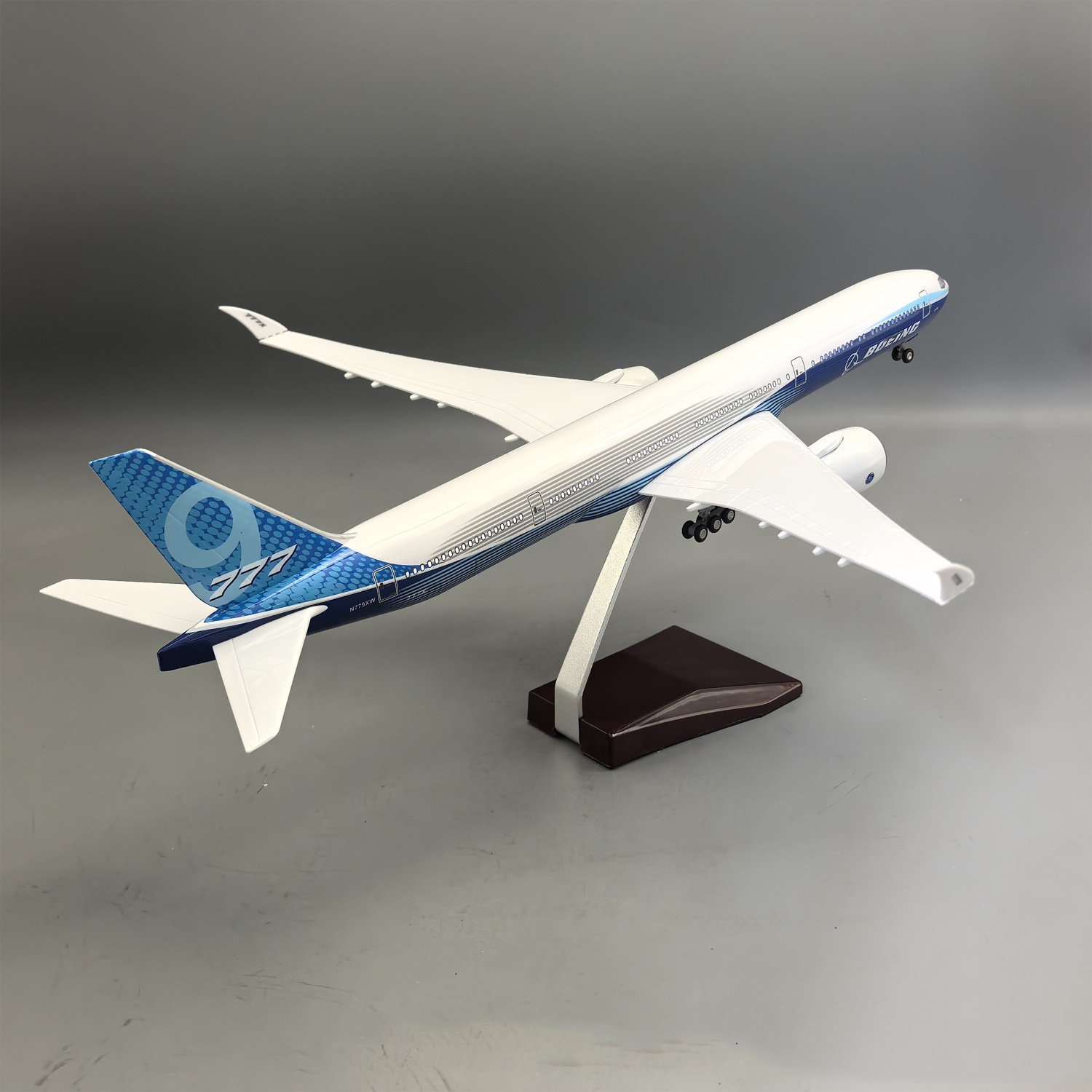 Maquette d'avion B777-9X à l'é - Model Kit Aircraft avis et prix